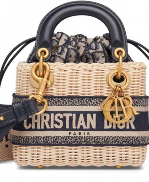 Accès direct à la plage de luxe symbolisant privilèges CSE exclusifs